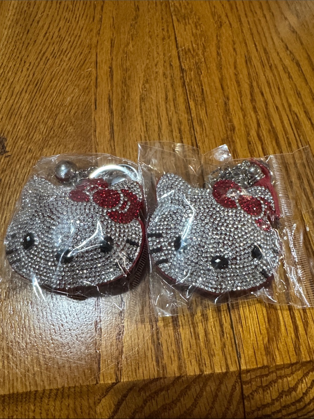 Hello kitty lot of 2 Crystal Rhinestone keychain